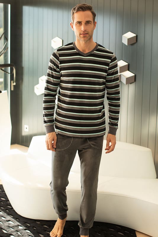 Acurrucarte nunca fue tan cómodo. Barandi - Pijama calentito de terciopelo para invierno