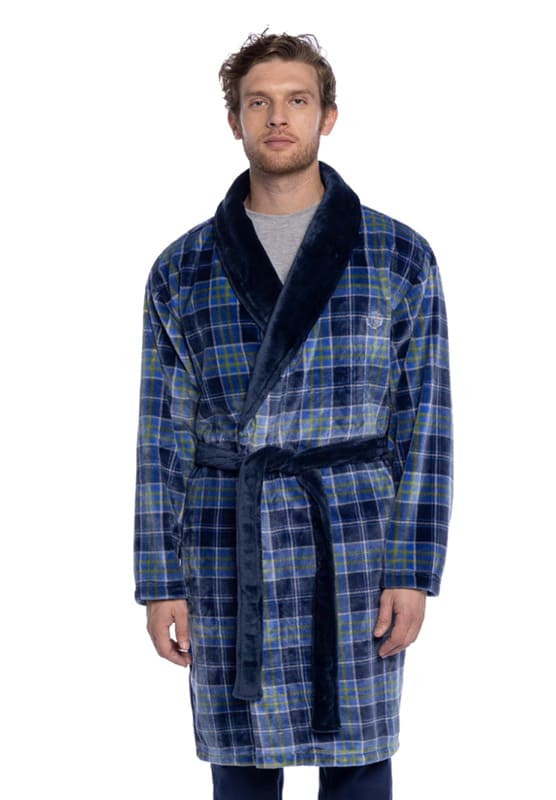 Nuestra bata de casa Guasch para hombre es la combinación perfecta de estilo y funcionalidad