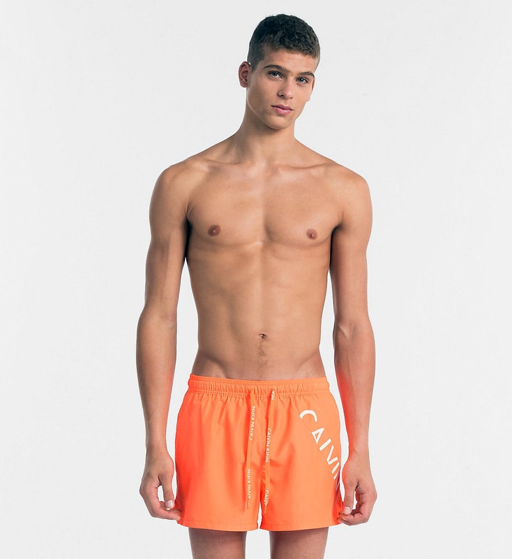 Bañador short Calvin Klein hombre en naranja - Varela Intimo