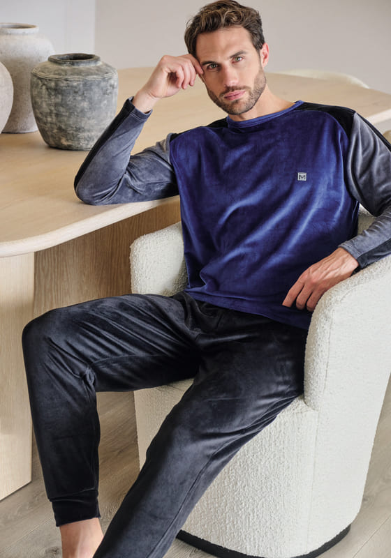 El pijama Massana para hombre, muy suave y especial para frioleros de casa.