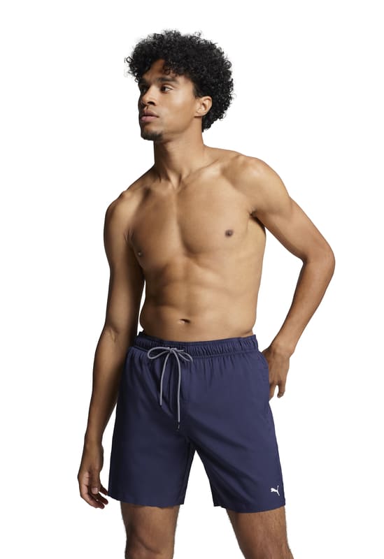 Bañador azul marino Puma tipo bermuda, diseño cómodo, con descuento.