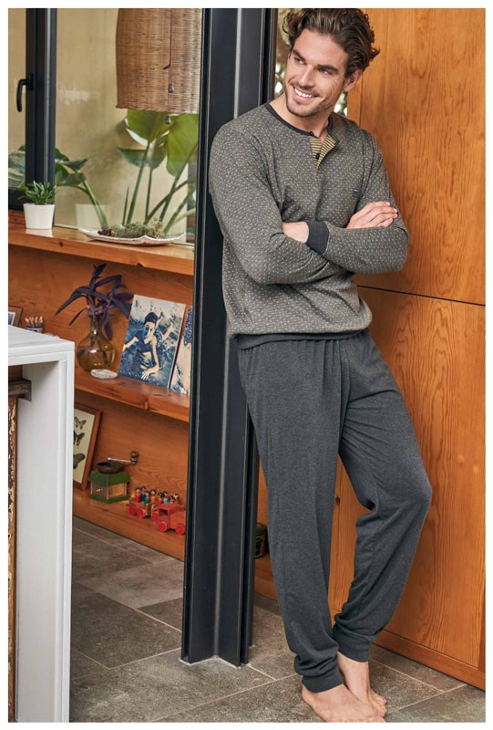 Pijama clásico en gris con puños para hombre de Massana Homewear - Varela  Intimo