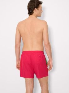 Compra online el bañador juvenil fucsia, ligero, resistente y muy cómodo