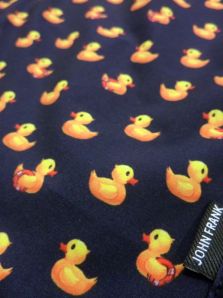 Bañador John Frank con patitos de goma, ideal para el verano