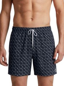 Moda masculina de secado rápido con este bañador Impetus en azul marino.