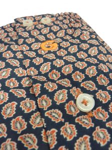 Bóxer Giulio con hojas mod. Naidon, ideal para regalar a quienes valoran el detalle.