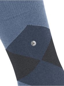 Los calcetines Burlington azul jeans son el complemento perfecto para tus sneakers favoritos.