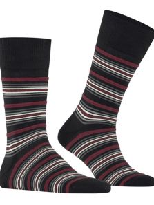 Disfruta de comodidad y estilo con los calcetines negros Burlington en todo momento.