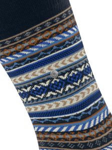 Con sus diseños Fair Isle, los calcetines Burlington reinventan la tradición con estilo contemporáneo.