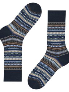 Vive la experiencia de los calcetines Burlington, donde el confort se convierte en lujo.