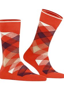 El calcetín Burlington Newcastle de lana naranja ofrece suavidad, durabilidad y un estilo inconfundible.