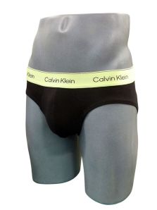 La mejor compra para el hombre moderno: 3 slips Calvin Klein. ¡Aprovecha nuestros envíos gratis!