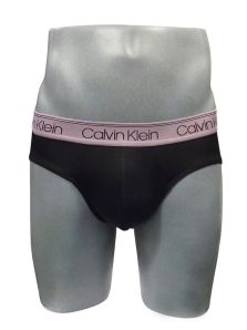 "¡Packs de 3 slips Calvin Klein! Compra inteligente, comodidad asegurada." 