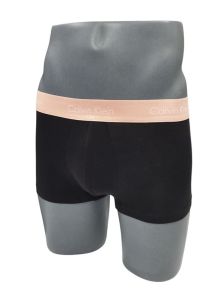 Aprovecha la oferta y compra el pack de 3 boxers básicos de Calvin Klein en negro.