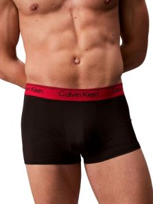 Sorprende en Navidad con pack Calvin Klein de microfibra elegante y muy cómodo.