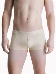 Boxer Calvin Klein de microfibra en beige