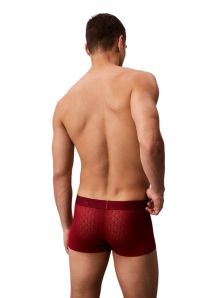 Esta Navidad, sorprende con un regalo CK que combina moda y confort.