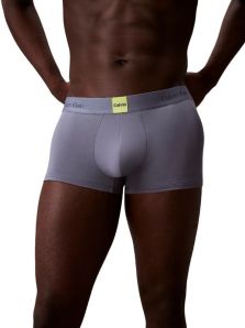 Comodidad total todo el día con el calzoncillo de Calvin Klein en microfibra elástica altamente transpirable.
