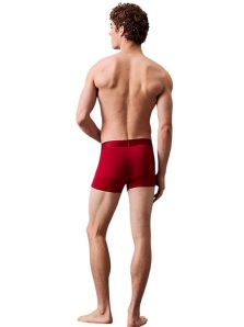 Regala ropa interior masculina de Calvin Klein en rojo