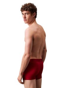 Regala ropa interior masculina roja de Calvin Klein