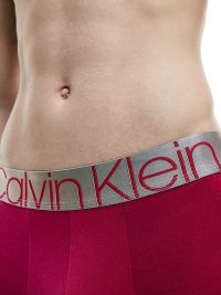 Boxer Calvin Klein microfibra mod. Icon en color burdeos