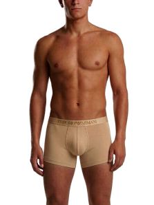 No dejes pasar esta increíble oferta y adquiere un calzoncillo de Emporio Armani; el detalle ideal para un estilo diario impecable.
