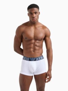 Calzoncillos de algodón Emporio Armani, ideales para quienes buscan calidad premium.