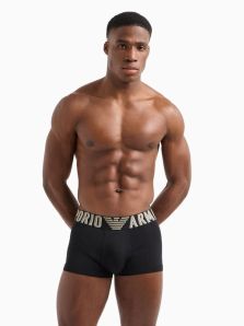 Elige el boxer Emporio Armani, diseño de moda con logo frontal y envío gratis.