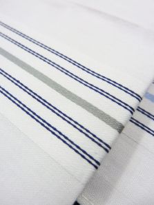 Pañuelos Guasch combinan tradición, suavidad y elegancia en cada detalle.