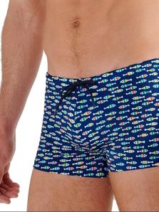 Descubre nuestros nuevos modelos de bañadores ajustados para hombre de HOM