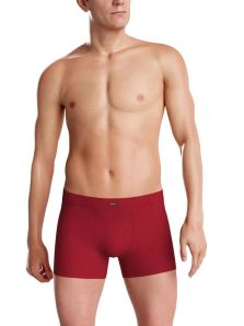 Despide el año con Impetus: calzoncillo rojo a rayas para celebraciones y negro liso para un look clásico.