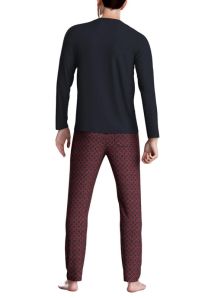 El Pijama Impetus para hombre es ideal para quienes buscan suavidad y resistencia.