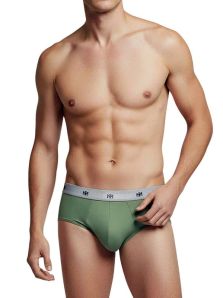 Luce sofisticado y cómodo con nuestros slips Impetus, diseñados para tu bienestar.