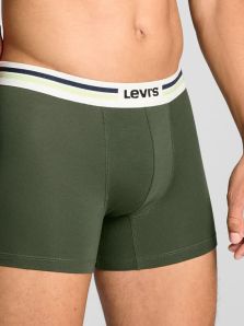 El Pack 2 Boxers Levi’s azul y verde con cinturilla bicolor y logo en relieve marca la diferencia.