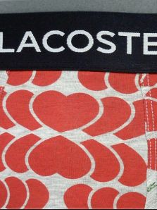 Moda interior Lacoste para hombre con corazones