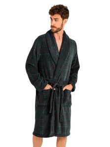 Batas cruzadas, ceñidas con cinturón. Tejidos innovadores: cálidos, ligeros y lavables de Massana Homewear