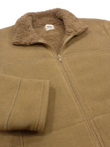 No te quedes sin la Parka Barandi de tejido polar en color arena beige, ¡unidades limitadas!