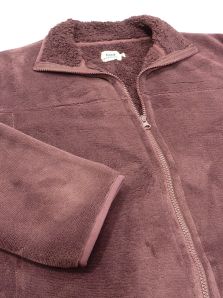Viste a la moda con la Parka Barandi polar burdeos que estabas buscando.