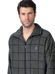 Regala bienestar con la bata Massana juvenil, cálida y muy confortable.