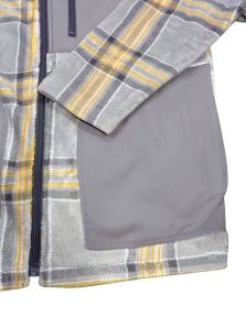 Bata corta Massana juvenil, ligera, práctica y perfecta para el día a día.