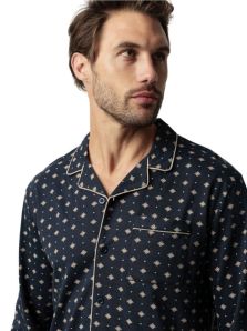 Compra ya tu Pijama Admas Classic azul y disfruta del descanso.