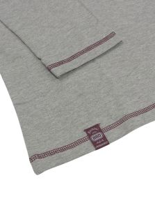 El pijama Barandi de algodón es un básico atemporal para disfrutar de noches relajadas.
