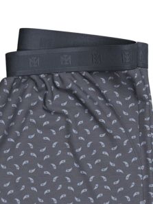 Siente la ligereza del Lyocell con este conjunto Impetus en gris, diseñado para ofrecerte la máxima libertad de movimiento.