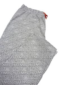 Que la Fuerza te acompañe en tus sueños! Pijamas con estampado de The Mandalorian