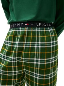 Venta online: Pijama Tommy Hilfiger verde todo el año.
