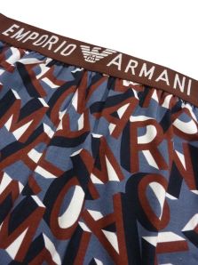 Estilo sin esfuerzo, comodidad sin igual: Pijama Emporio Armani, solo para ti