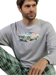 Compra el pijama LOIS Vintage Car, estilo clásico con toque juvenil e informal, perfecto como regalo homewear.