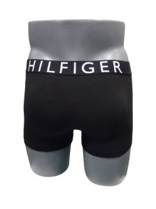 Comodidad y estilo con los nuevos bóxers Tommy Hilfiger en colores modernos.