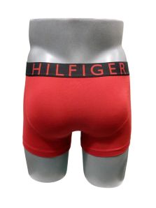 La moda también está en lo que llevas debajo, compra tu bóxer Tommy Hilfiger.