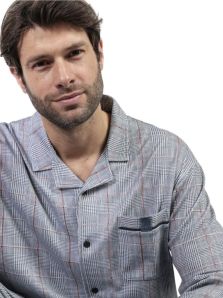 Compra ya tu Pijama Admas Classic Harris y disfruta del descanso.